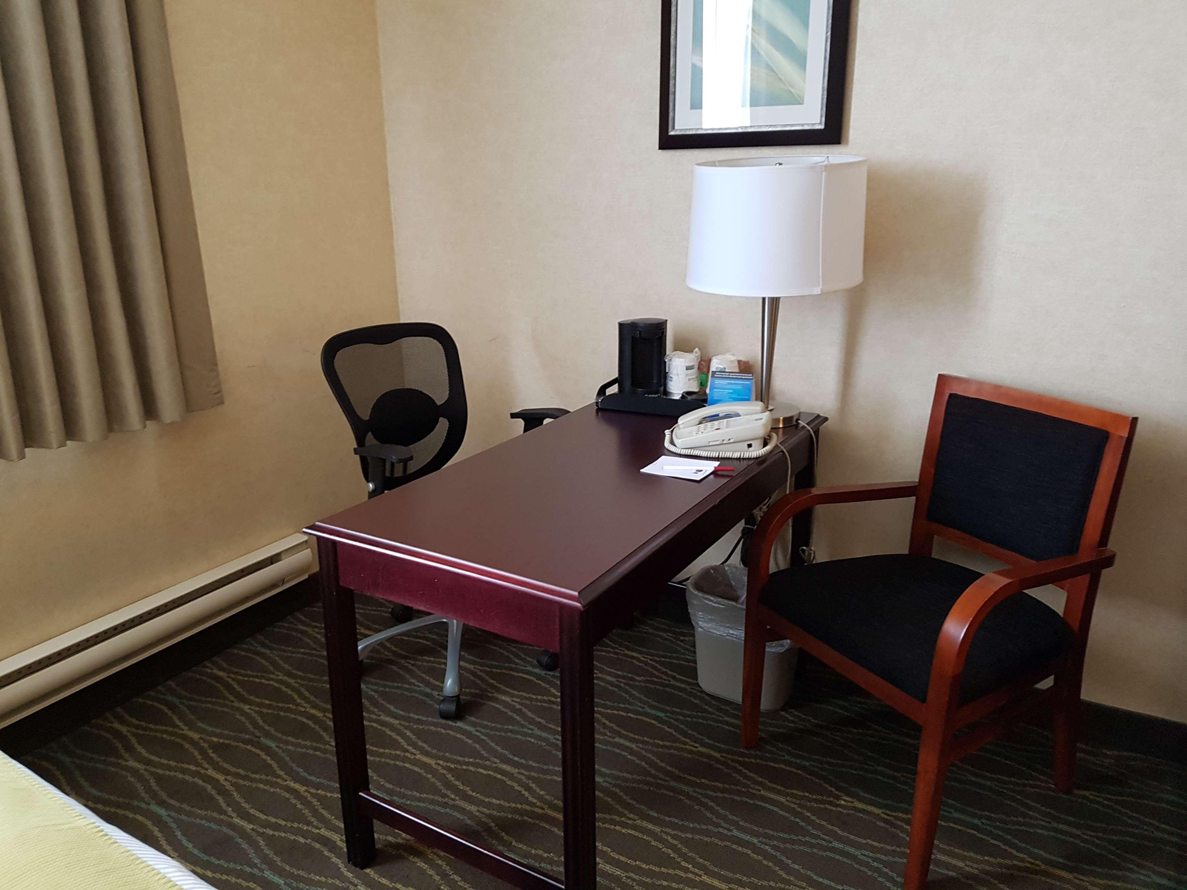 Best Western Plus Durham Hotel & Conference Centre Oshawa Eksteriør billede